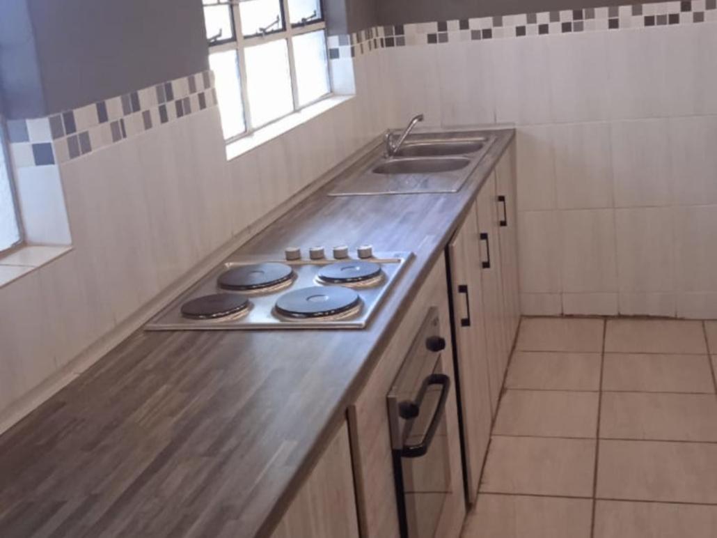 Kaste Guesthouse Тзанеен Экстерьер фото